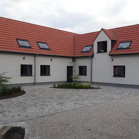 Cote Grange 호텔 *