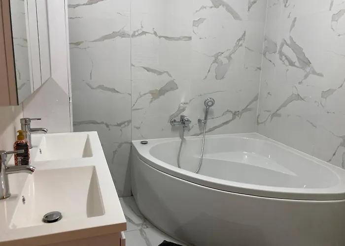 Côté Grange Hotel *